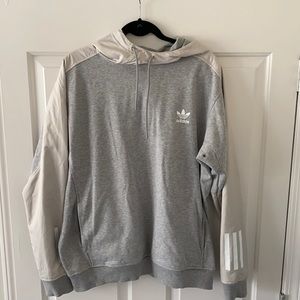 Adidas Sweatshirt